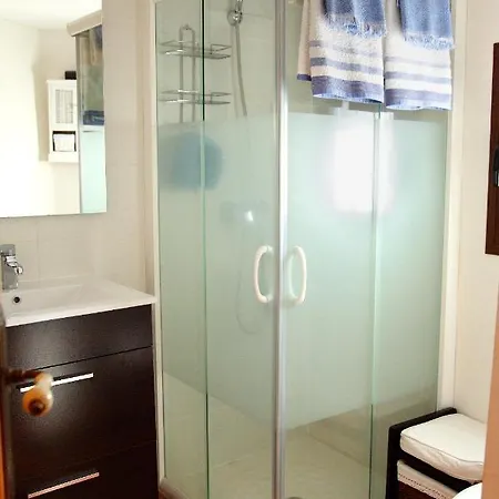 - Al Alba * Lanzahita